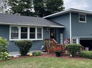 24 Lorraine Cres, Liverpool, NY 13090