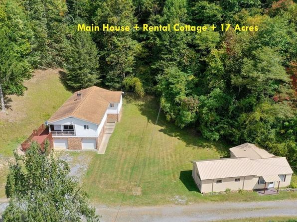 32 Ponderosa Ln, Glen Fork, WV 25845