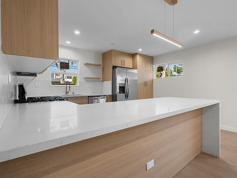 3301 S Beverly Dr #1 — Photo 5