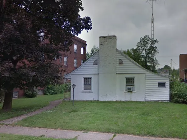 1242 Logan Ave NW, Canton, OH 44703