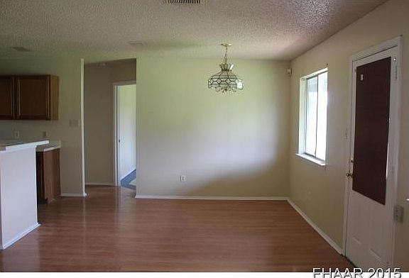 5th image of 5013 White Rock Dr