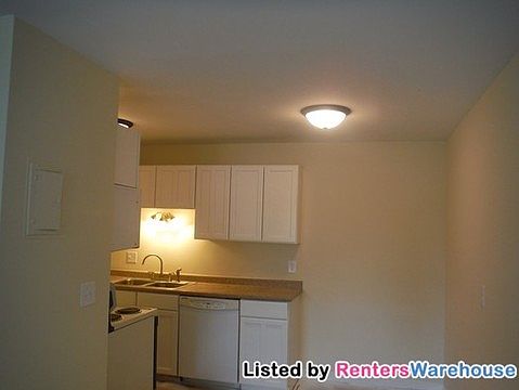3rd image of 748 Tatum St APT 11