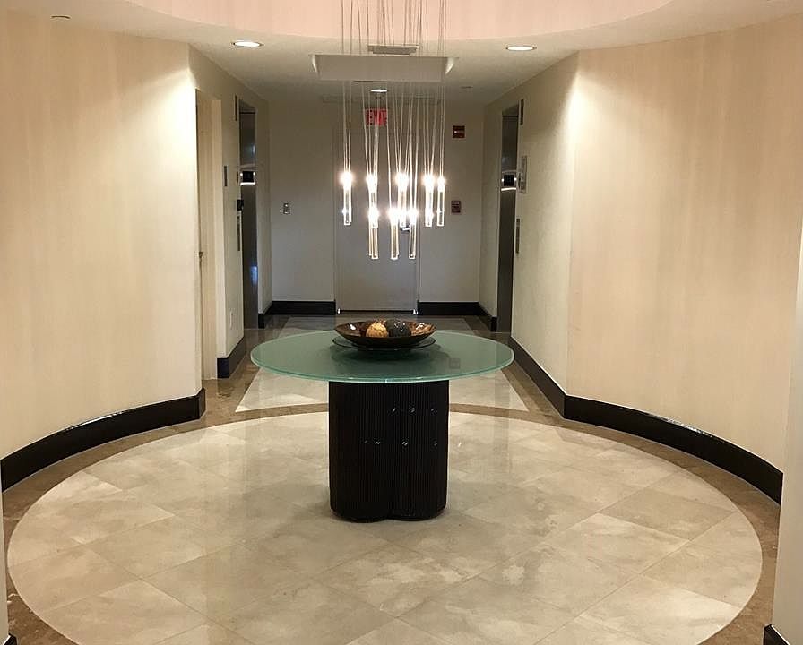 1st image of 7600 Collins Ave #37