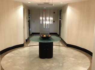 7600 Collins Ave #37, Miami Beach, FL 33141