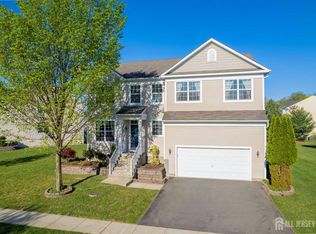 27 Potomac Ave, Monroe Township, NJ 08831