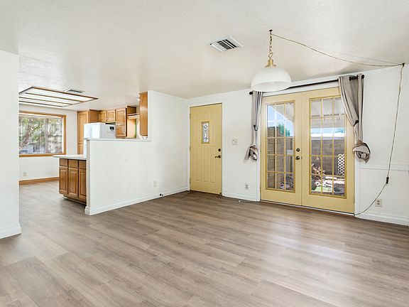 5th image of 18204 N 2nd Pl