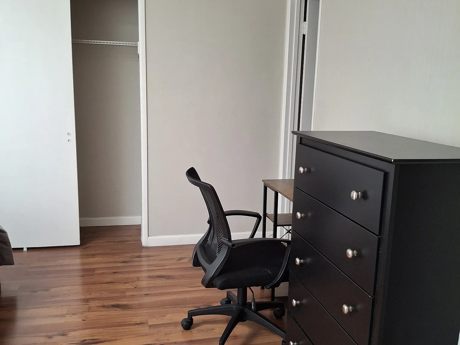 6 bed, 3.5 bath, 2322 sqft, $845 — Photo 3