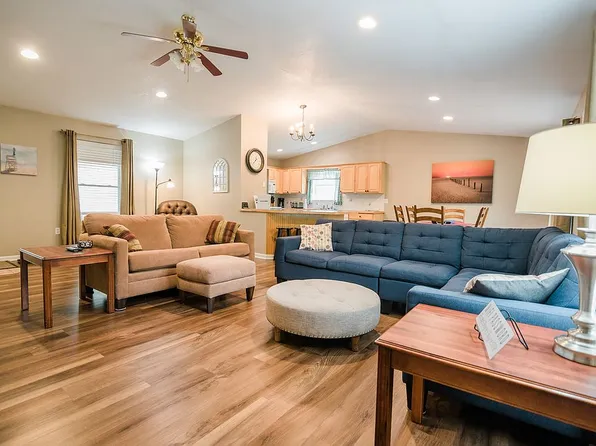 3179 Spring Dr, Boyne Falls, MI 49713