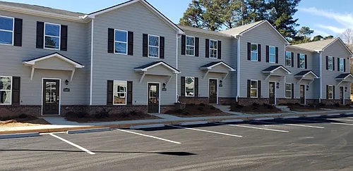 Townhome In Oakwood, GA! Photo 1
