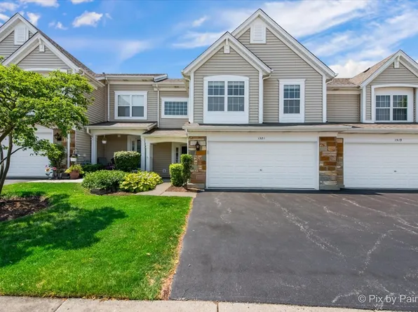 1521 E Baronet Ln, Palatine, IL 60074