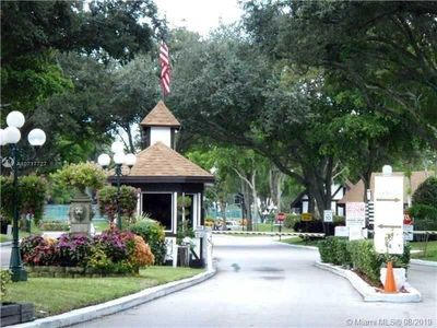 3720 Inverrary Dr. #3A, Lauderhill, FL, 33319
