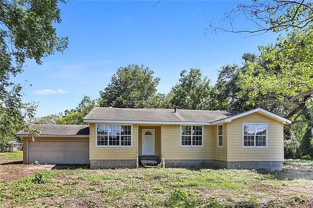 1st image of 8035 Edgelake Ct