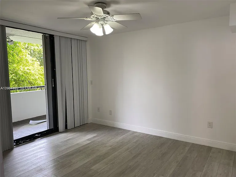 911 E Ponce De Leon Blvd #301 — Photo 10