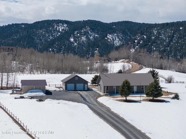 1206 Duffin Cir, Thayne, WY 83127