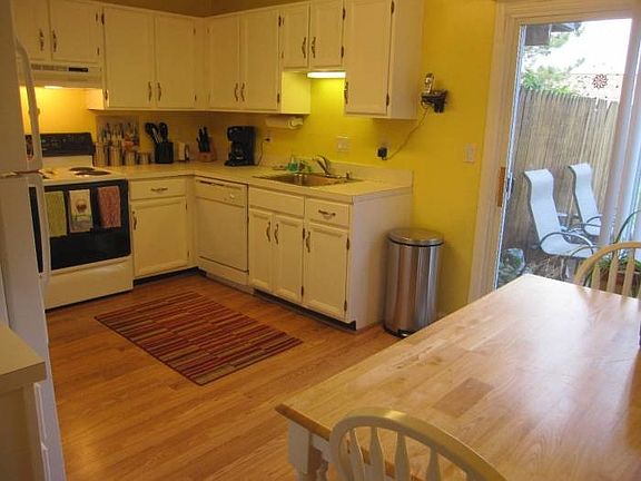 Eat in Kitchen