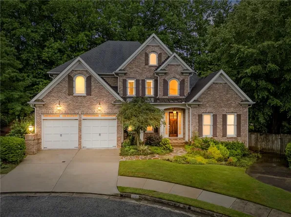 3669 Canyon Ridge Ct, Atlanta, GA 30319