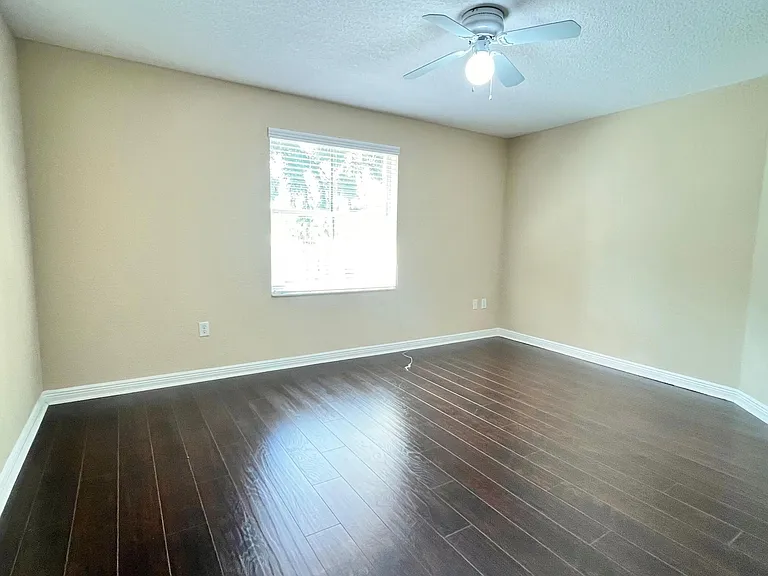9546 Worswick Ct — Photo 29