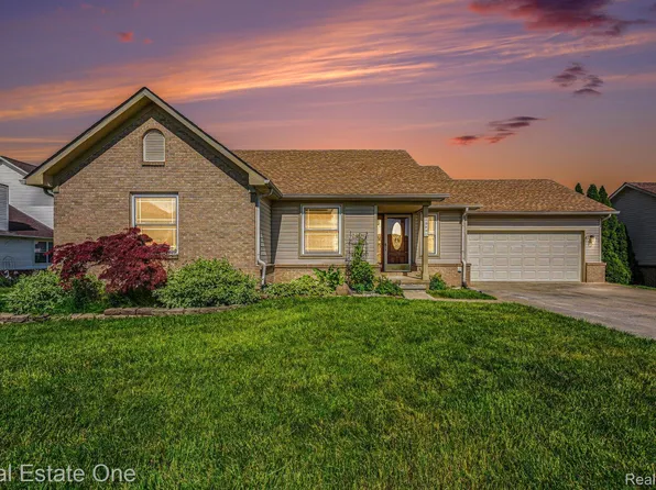 13941 Perry Place Blvd, Riverview, MI 48193