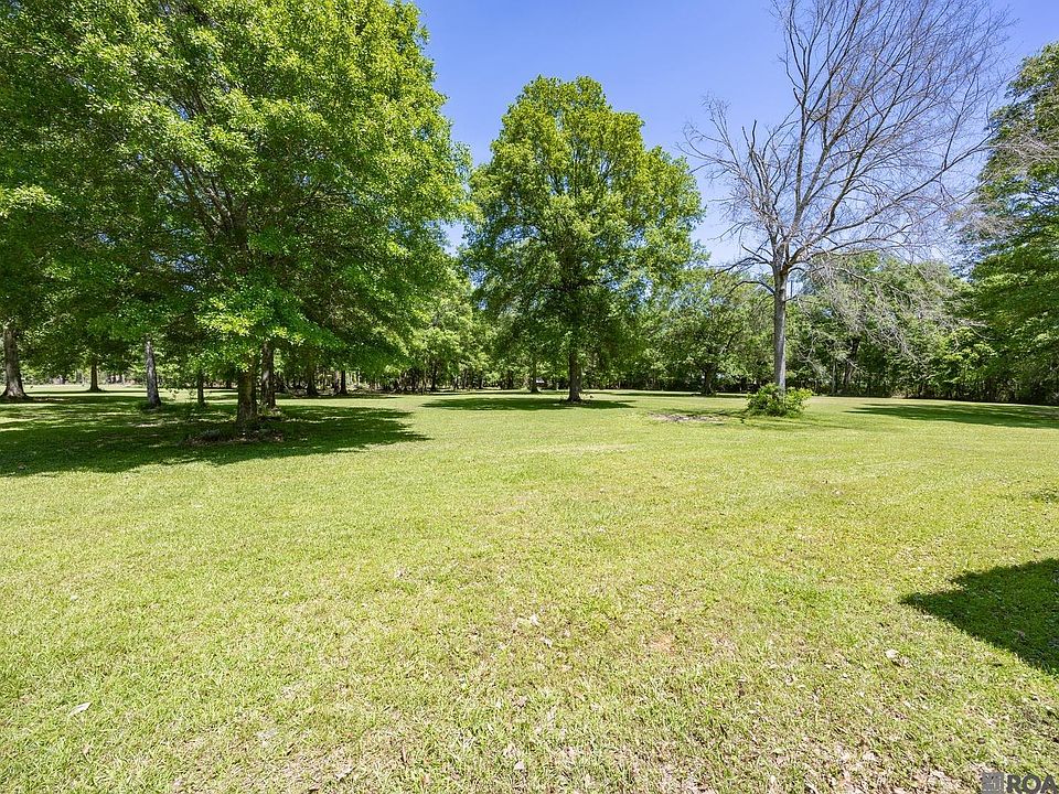 1st image of 21560 Carew Harris Rd