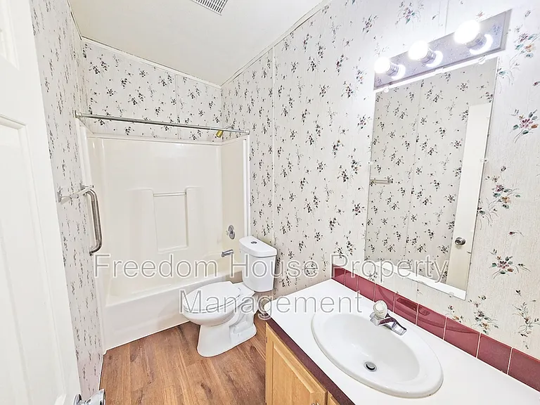 5220 Jerry Ave — Photo 20