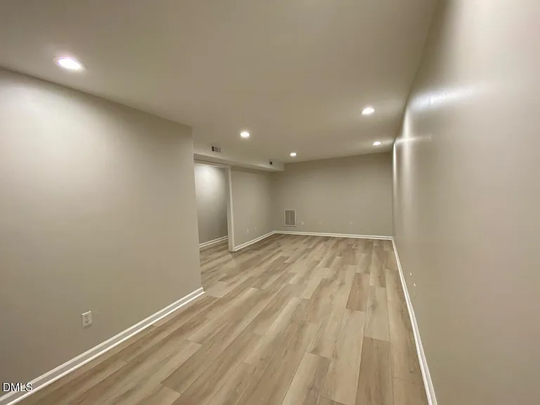 409 Killington Dr — Photo 19