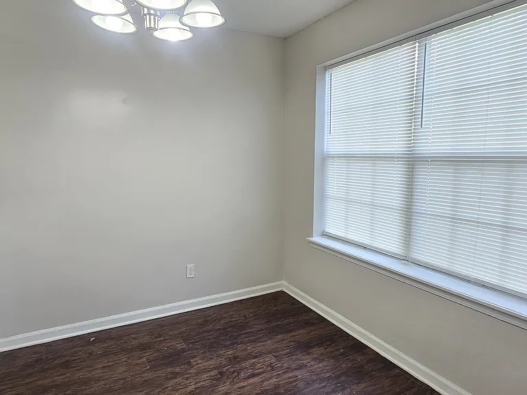 87 Sycamore Cir — Photo 4