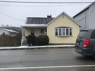 430 Pike St, Meadowlands, PA 15347