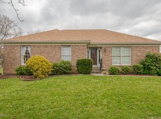 403 Fairmeade Ct, Saint Matthews, KY 40207