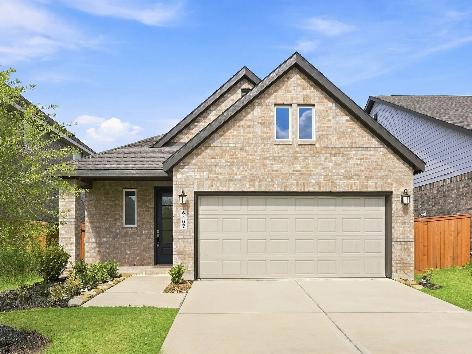 3 bed, 2.5 bath, 1628 sqft, $2,145 — Photo 1