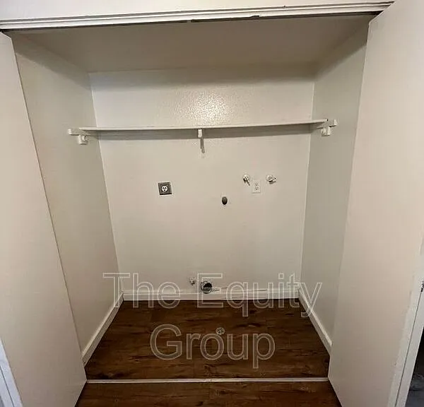 3912 W Meadow Ave — Photo 11