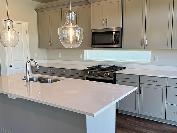 4th image of 2207 W Wayside Pl