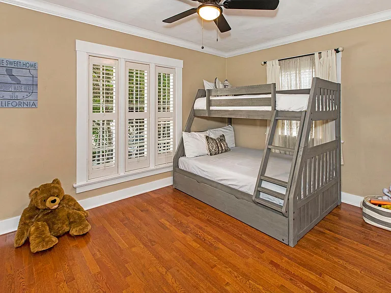 Bunk room