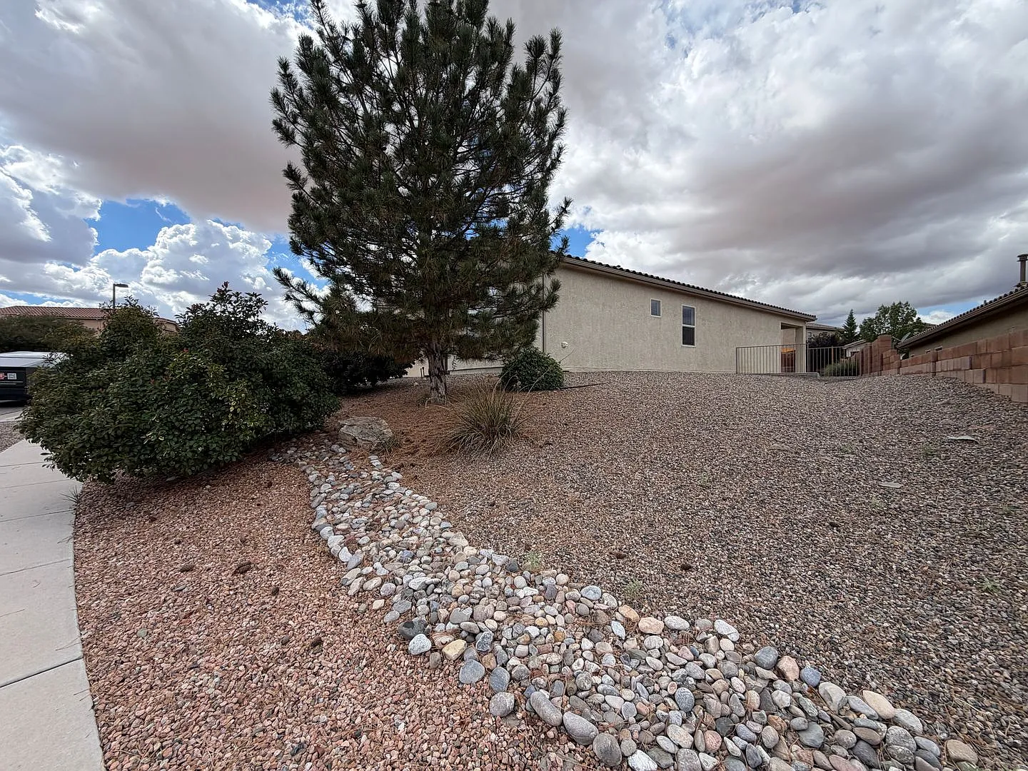 3 Bedroom Single Story Home Available Near Hwy 528 & Hwy 550 in Rio Rancho! — Photo 3
