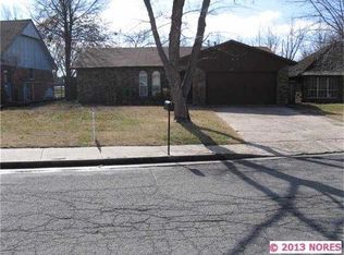 813 W Boston St S, Broken Arrow, OK 74012