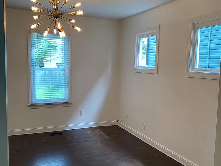 804 Carpenter St — Photo 6