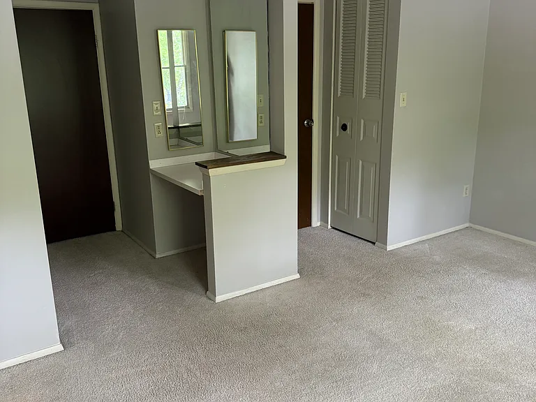 309 Redrome Cir W — Photo 12