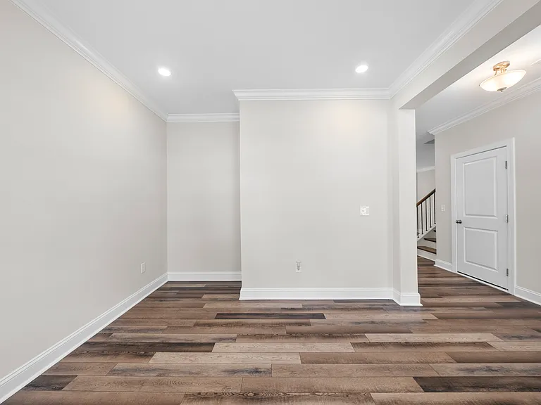 817 Hester Rd — Photo 12