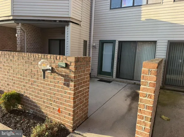1104 Cherrington Dr, Harrisburg, PA 17110