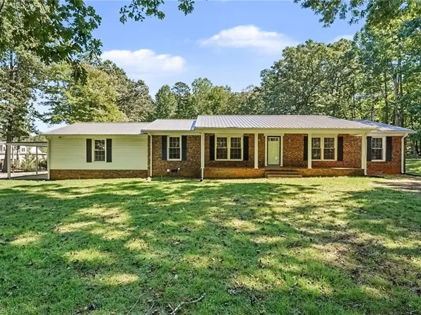 7235 Ledbetter Rd, Climax, NC 27233