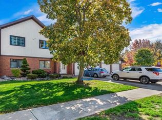 803 N Walnut St APT 1B, Itasca, IL 60143