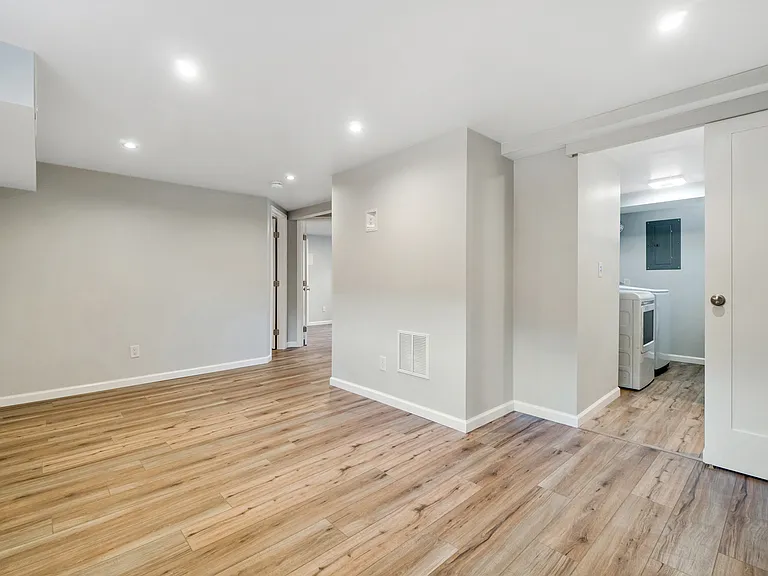 840 Hill Ave — Photo 25