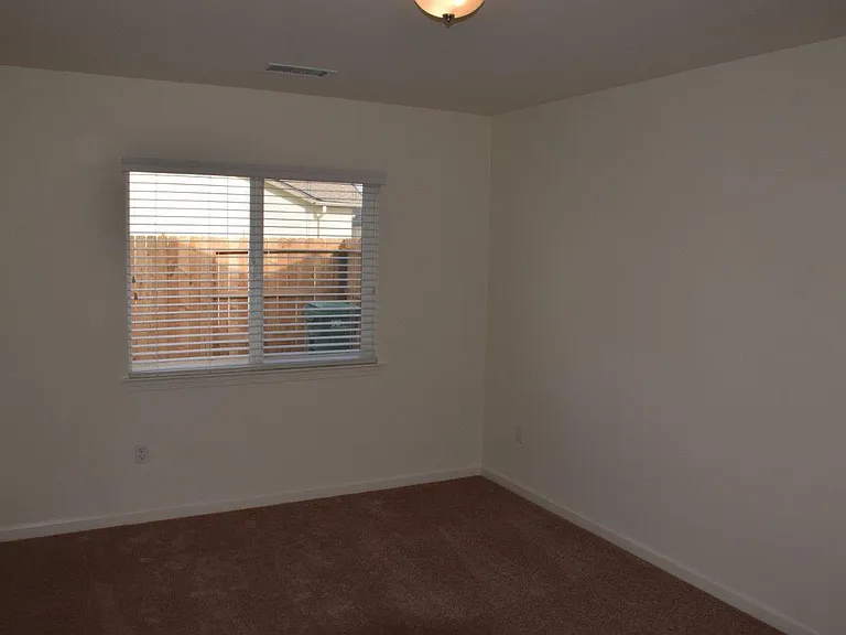 117 Solomon Rd — Photo 8