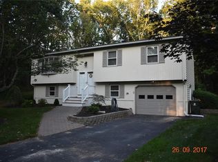 745 Maureen Cir, Burrillville, RI 02839