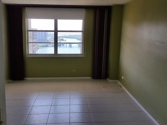 4th image of 301 174th St APT 2405