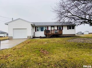 215 N Yates St, Alpha, IL 61413