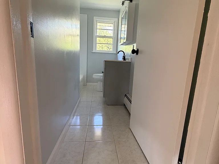 6 Clarendon Ave #3 — Photo 5