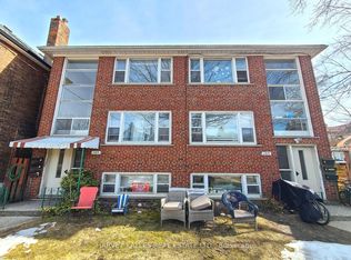 105 Gilmour Ave #2, Toronto, ON M6P 3B2
