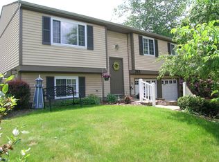 363 Partridge Run Rd, Gibsonia, PA 15044