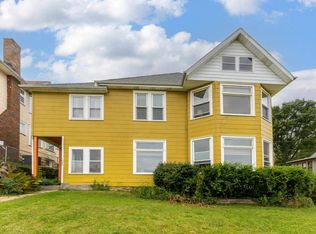 1045 Grove Ter, Dubuque, IA 52001