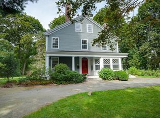 1099 Massachusetts Ave, Lexington, MA 02420